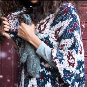 Aerie Blue Aztec Print Poncho L/XL